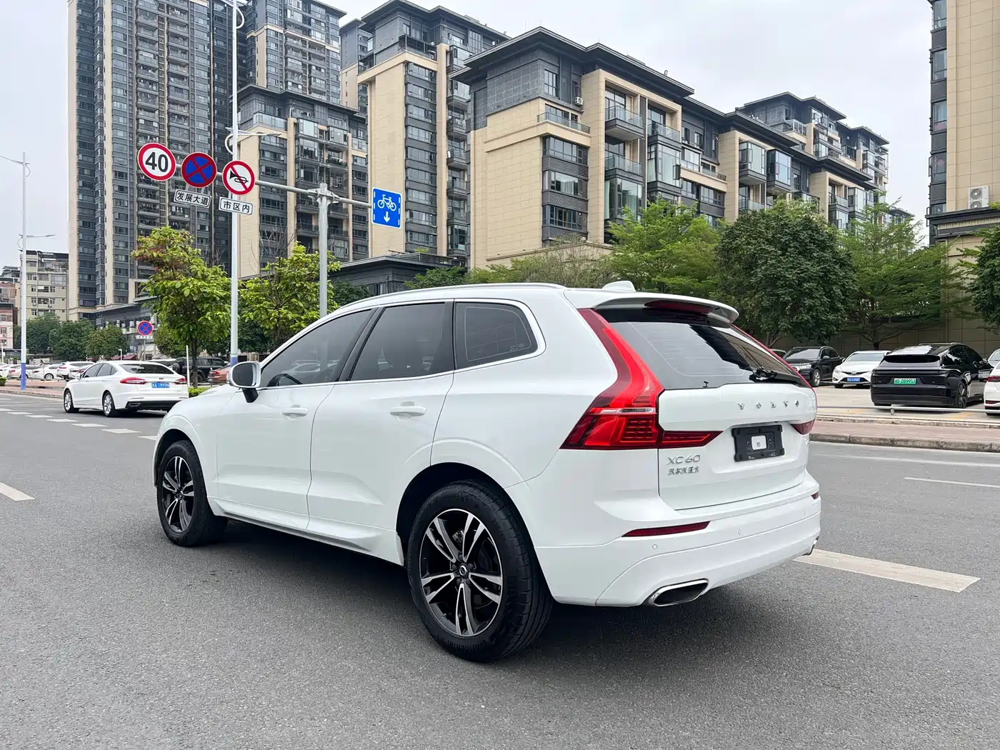 VOLVO XC60