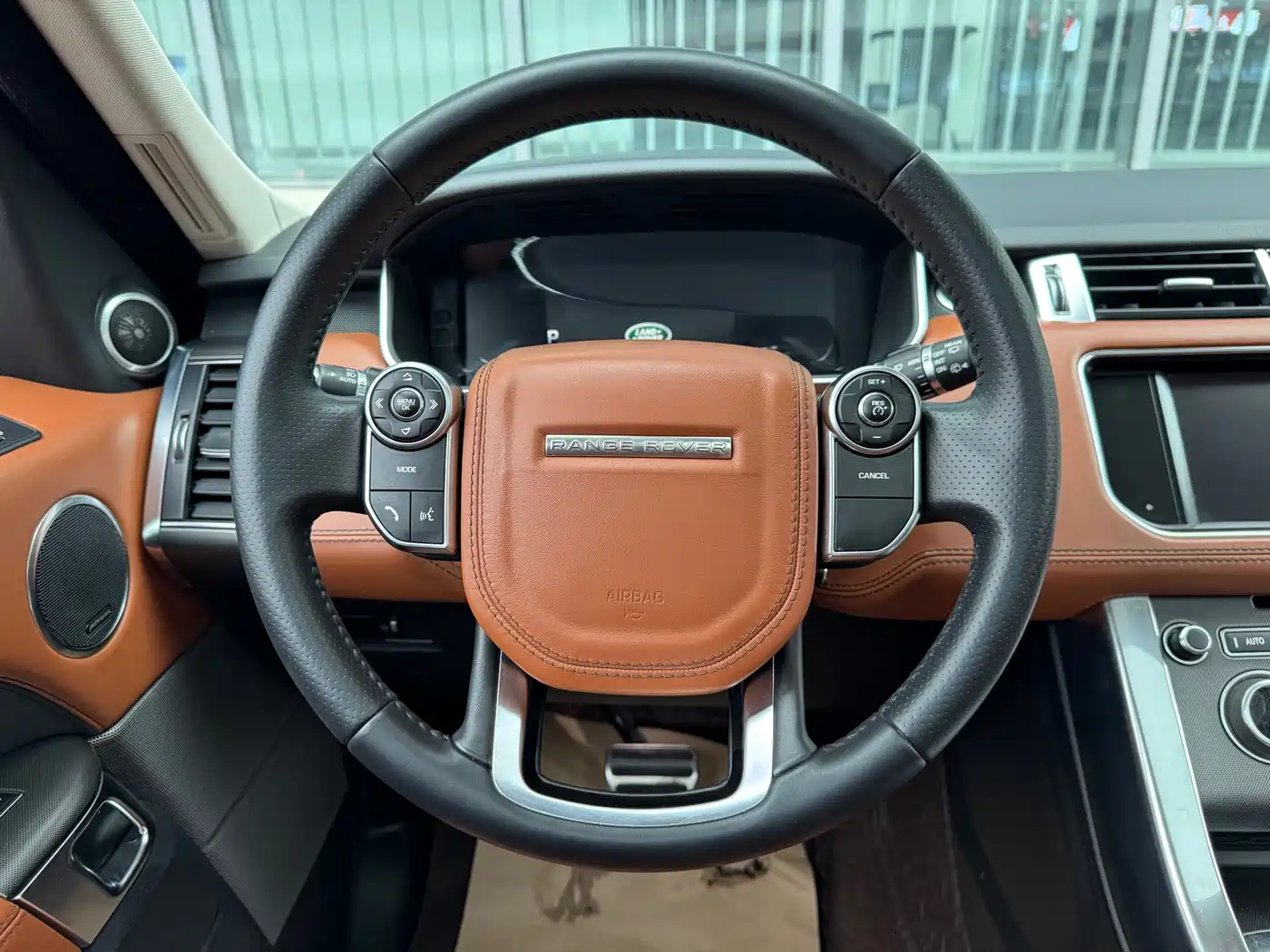 Land Rover Range Rover Sport 2014 3.0 SC V6 HSE DYNAMIC фото 14