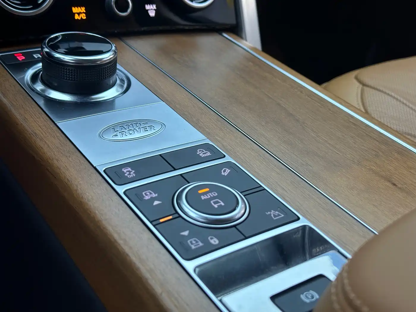 Land Rover Range Rover 2020 3.0 L6 Supreme Creation Extended Version фото 9