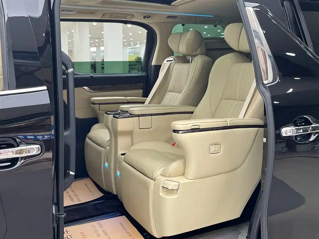 Toyota Alphard 2023 Dual Hybrid 2.5L Ultimate Gold Edition фото 14