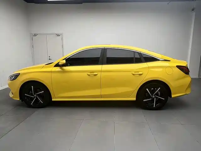 MG MG5 2021 2021 300TGI DCT Youth Luxury Premium Edition