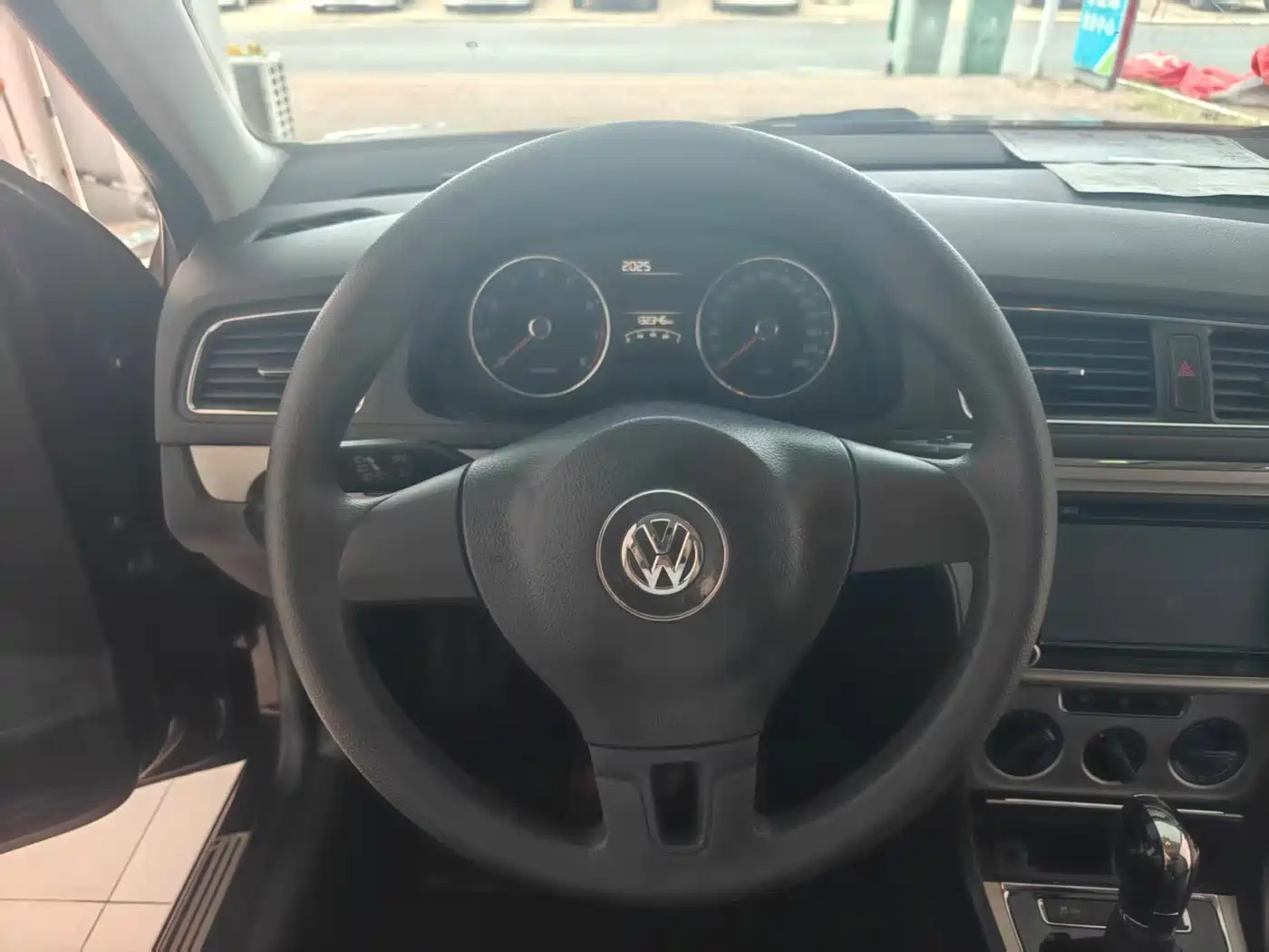Фото 7 - Volkswagen Lavida