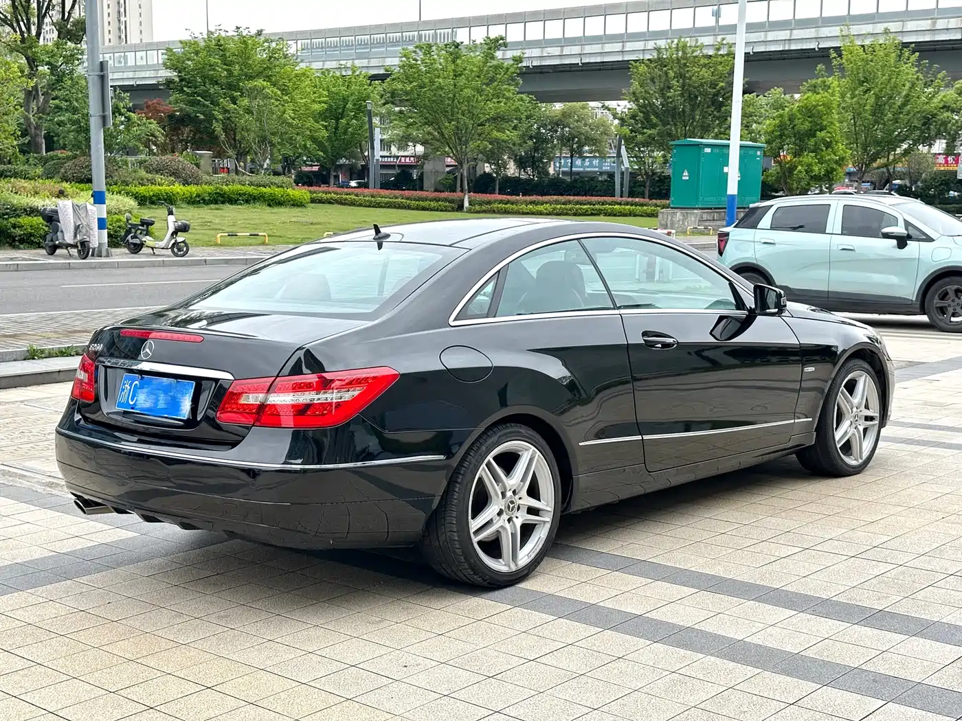 Mercedes-Benz E-Class (Import) 2011 E 260 CGI Coupe фото 14