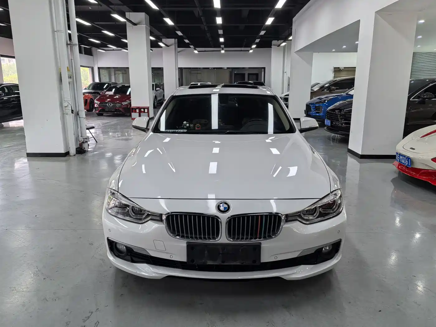 BMW 3 Series 2018 320Li Fashion Style фото 2