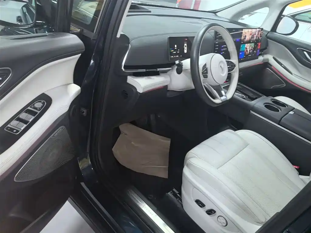 Voyah Auto Voyah Dreamer 2025 PHEV AWD Flagship Kunpeng Edition фото 16