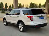Photo 4 - Ford Explorer (Import)