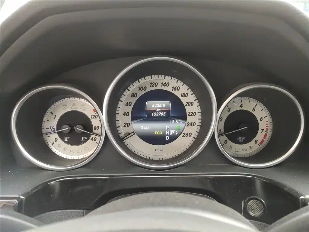 Mercedes-Benz E-Class 2014 Facelift E 260 L Sport фото 8