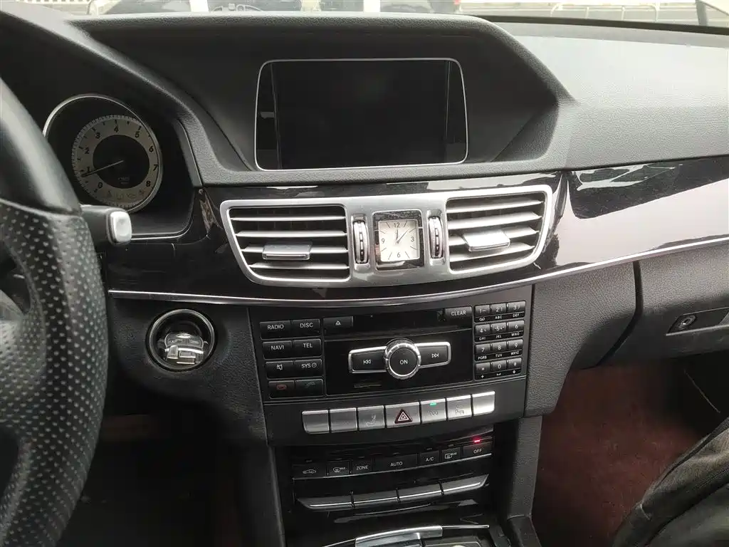 Mercedes-Benz E-Class 2014 Facelift E 260 L Sport фото 9