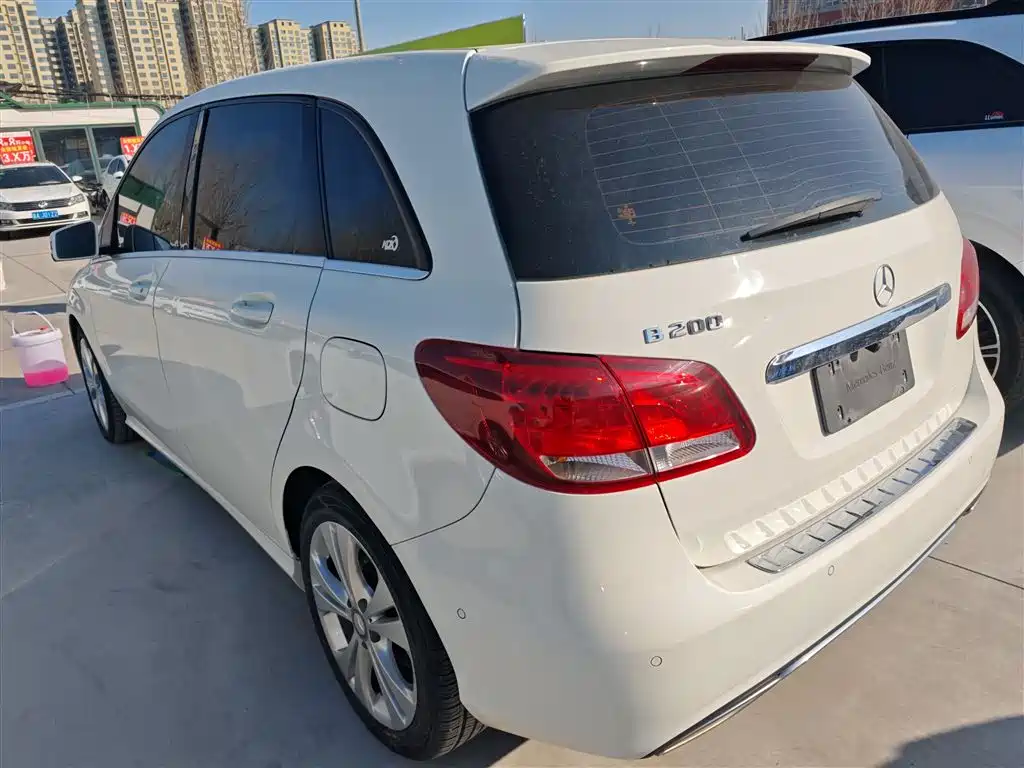 Mercedes-Benz B-Class 2017 B 200 Dynamic фото 23