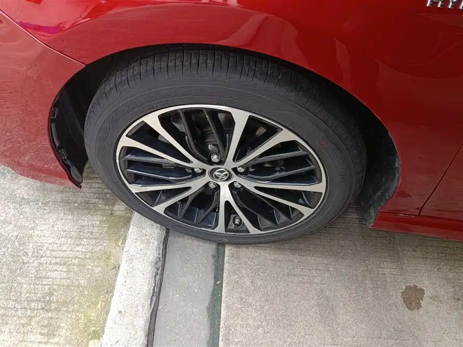 Toyota Camry 2019 Hybrid 2.5HS Trend Edition China V фото 6