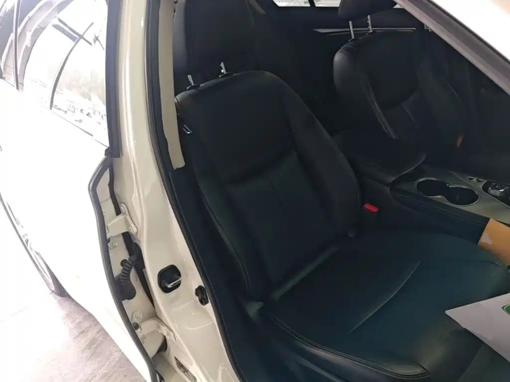 Infiniti Q50L 2021 2018 2.0T Leisure Edition (China VI)