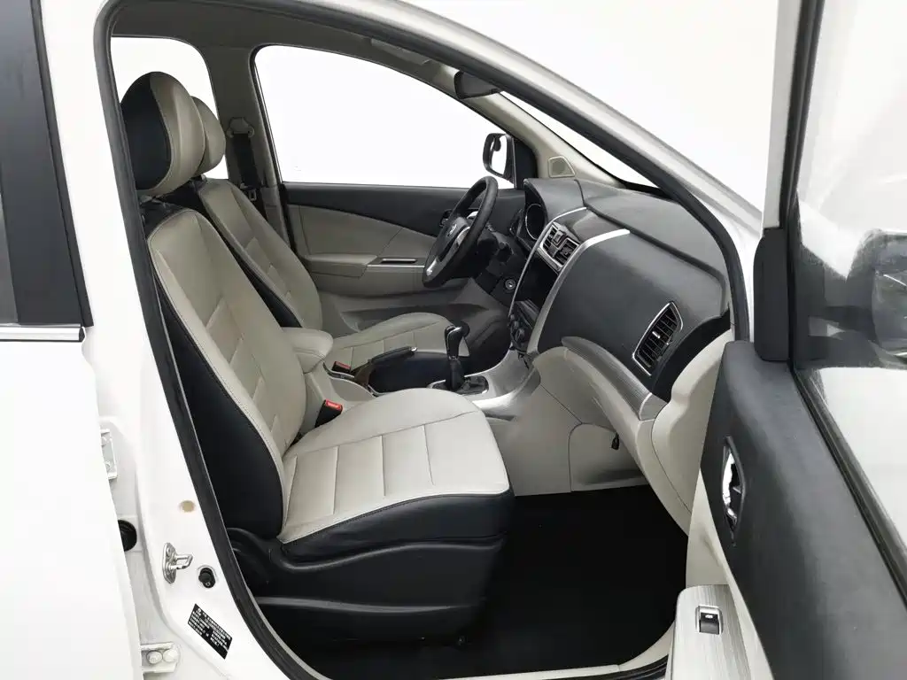 Dongfeng Fengxing Fengxing S500 2016 2016 1.5L Manual Luxury