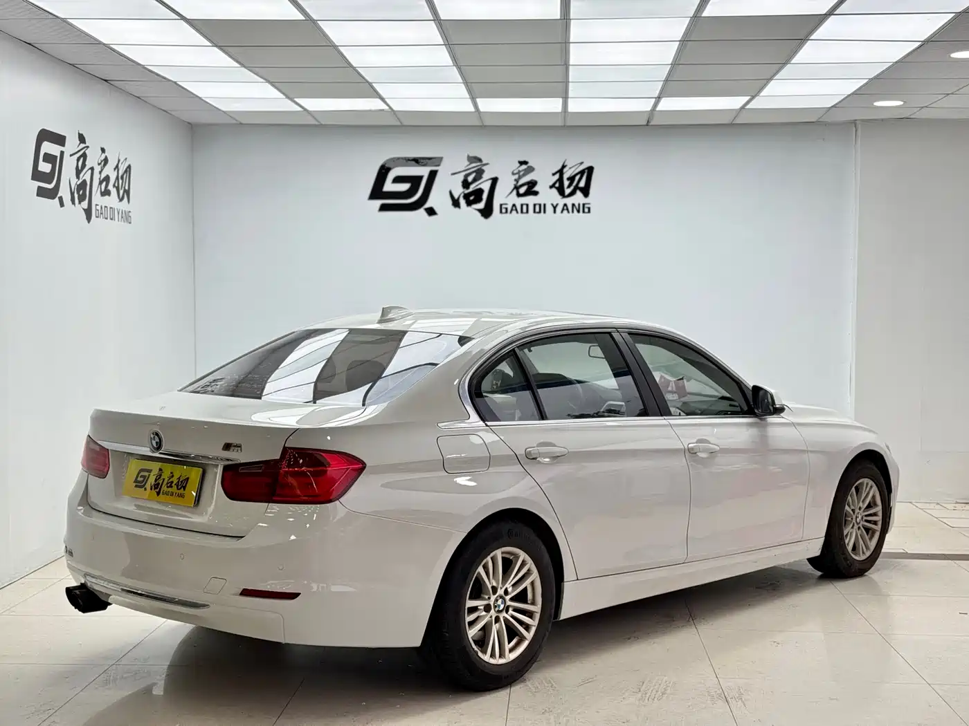 BMW 3 Series 2014 320Li Fashion фото 21