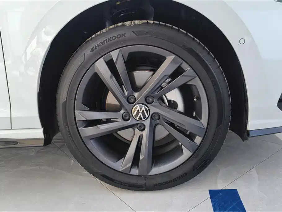 Volkswagen Golf 2023 Facelift 280TSI DSG R-Line Lite фото 6
