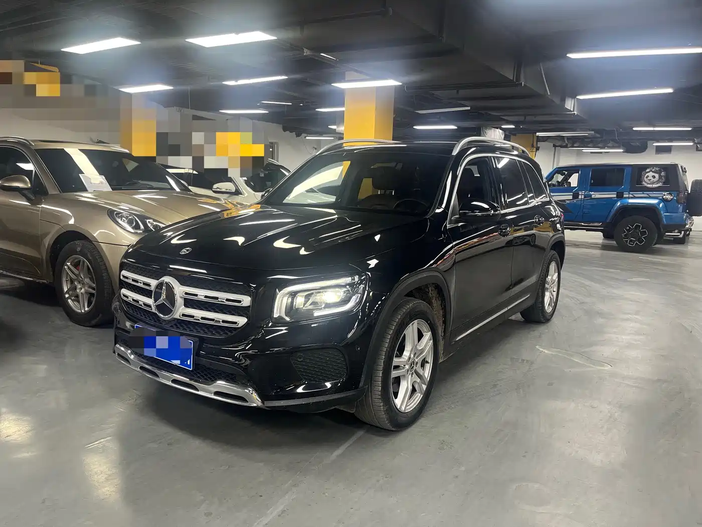 Фото 1 - Mercedes-Benz GLB