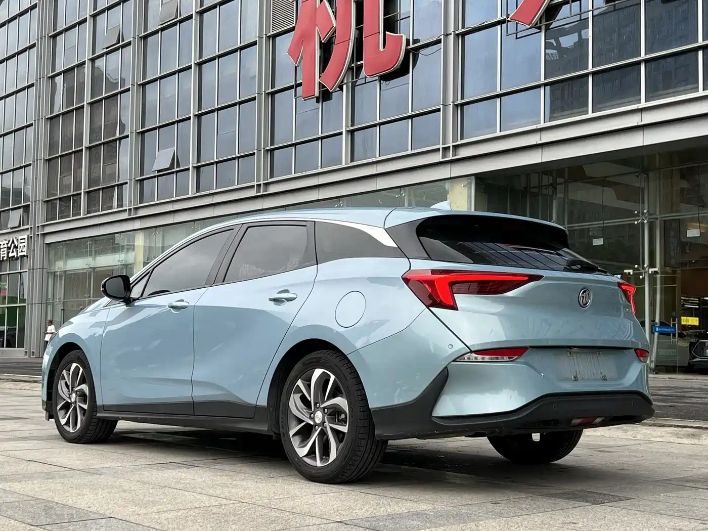 Фото 4 - Buick Velite 6