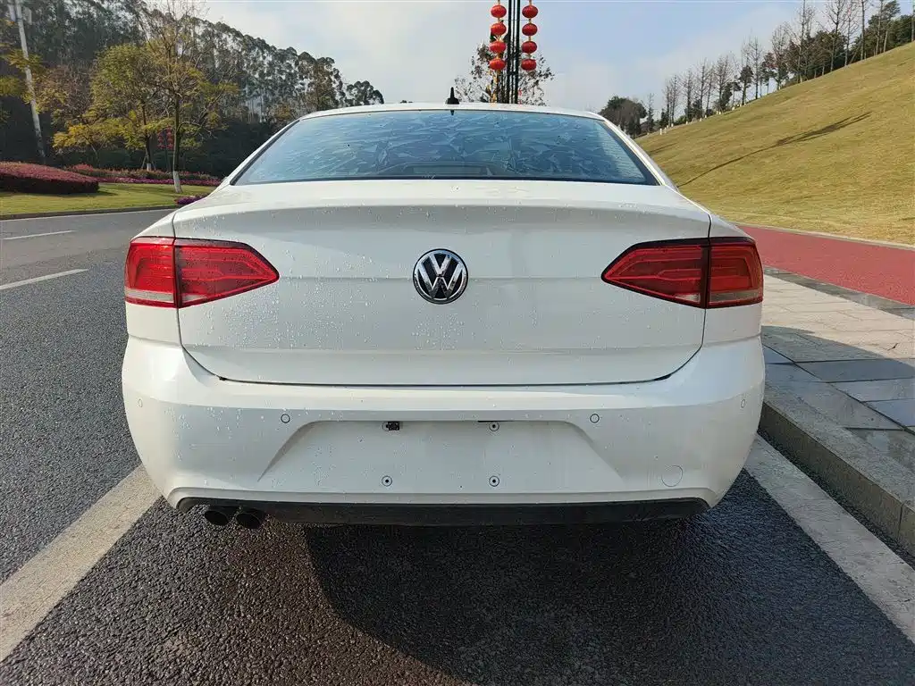 Volkswagen Lamando 2018 230TSI DSG Trend Edition фото 6