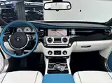 Photo 17 - Rolls-Royce Dawn