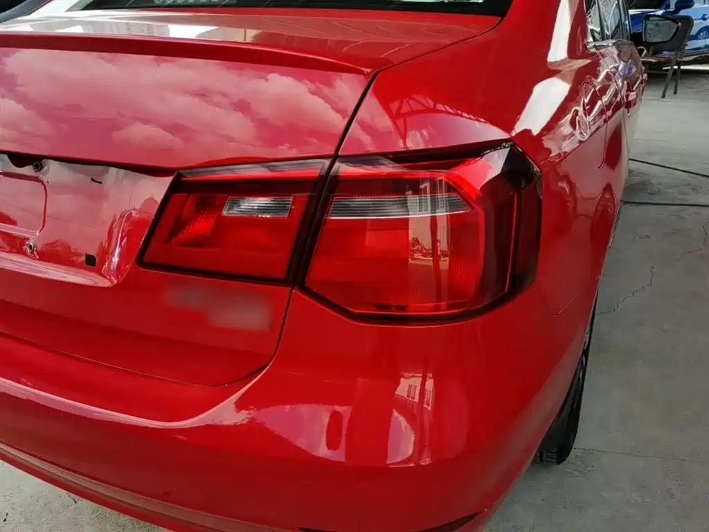 Volkswagen Jetta 2015 1.4TSI Auto Sport фото 8