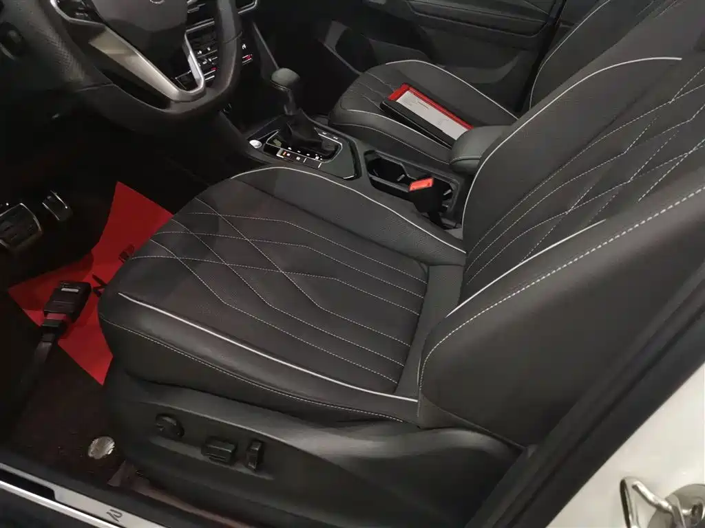 Volkswagen Tiguan L 2023 330TSI Auto 2WD R-Line Premium Edition фото 7