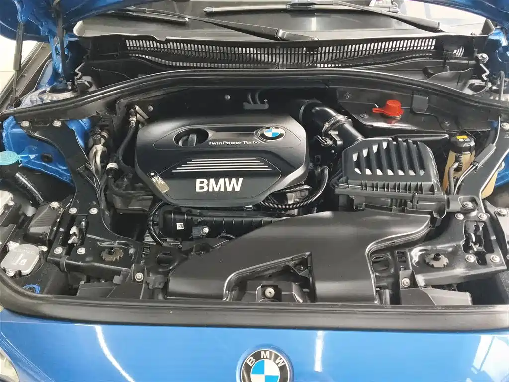 BMW 1 Series 2018 118i Sport Edition фото 20