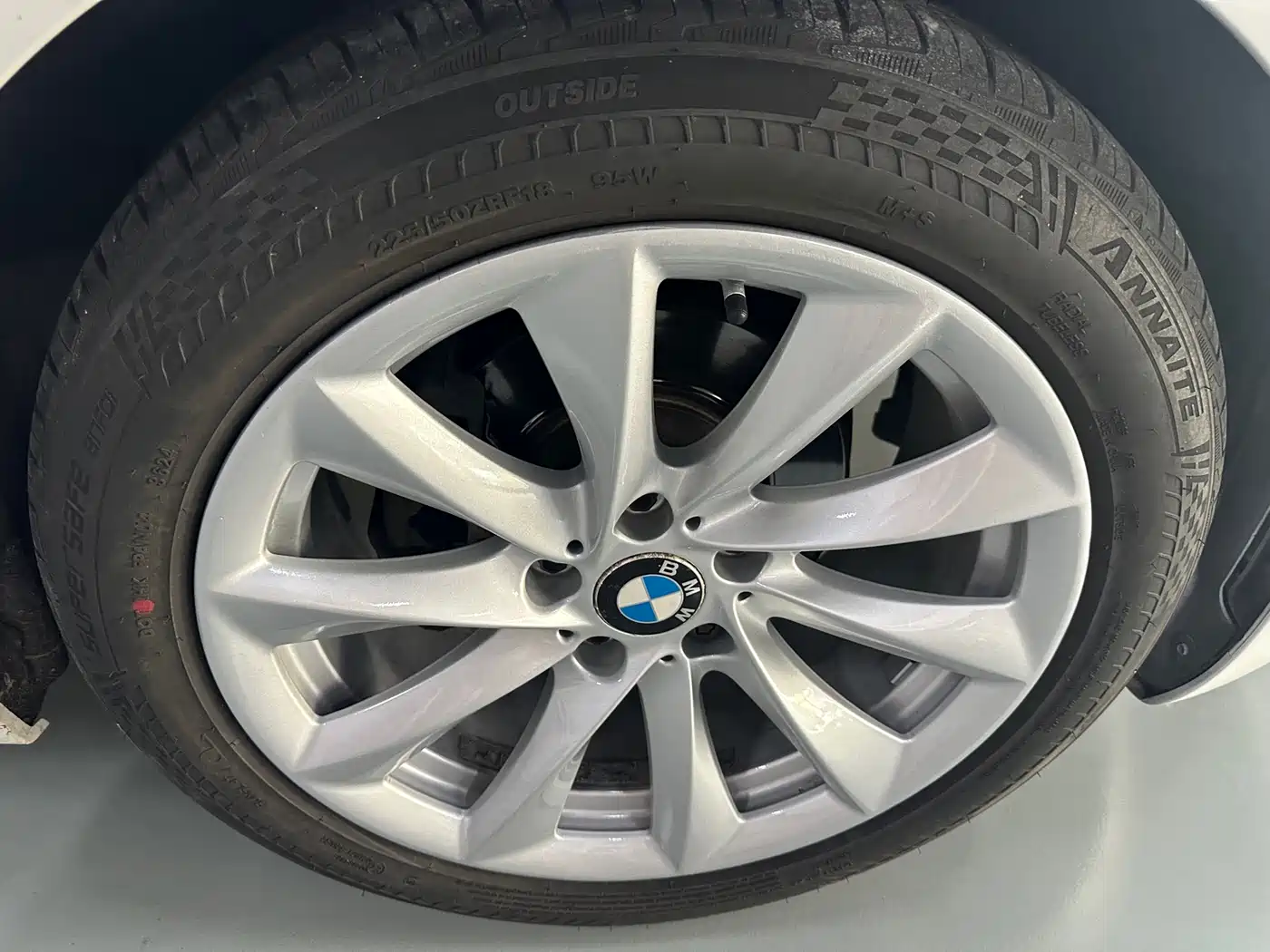 BMW 3 Series GT 2018 320i Fashion фото 21