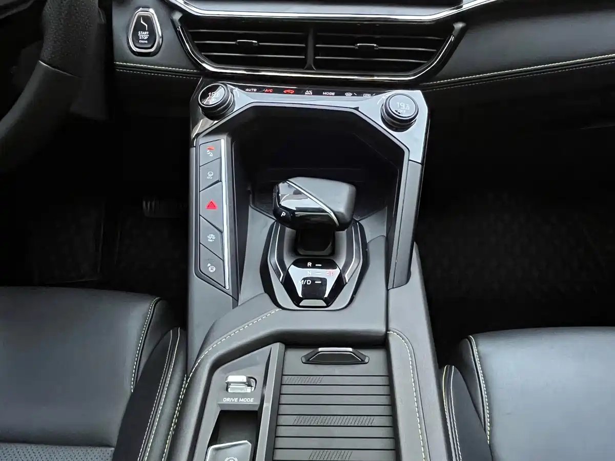 Lynk & Co 06 2023 Remix 1.5T Power Pro фото 24