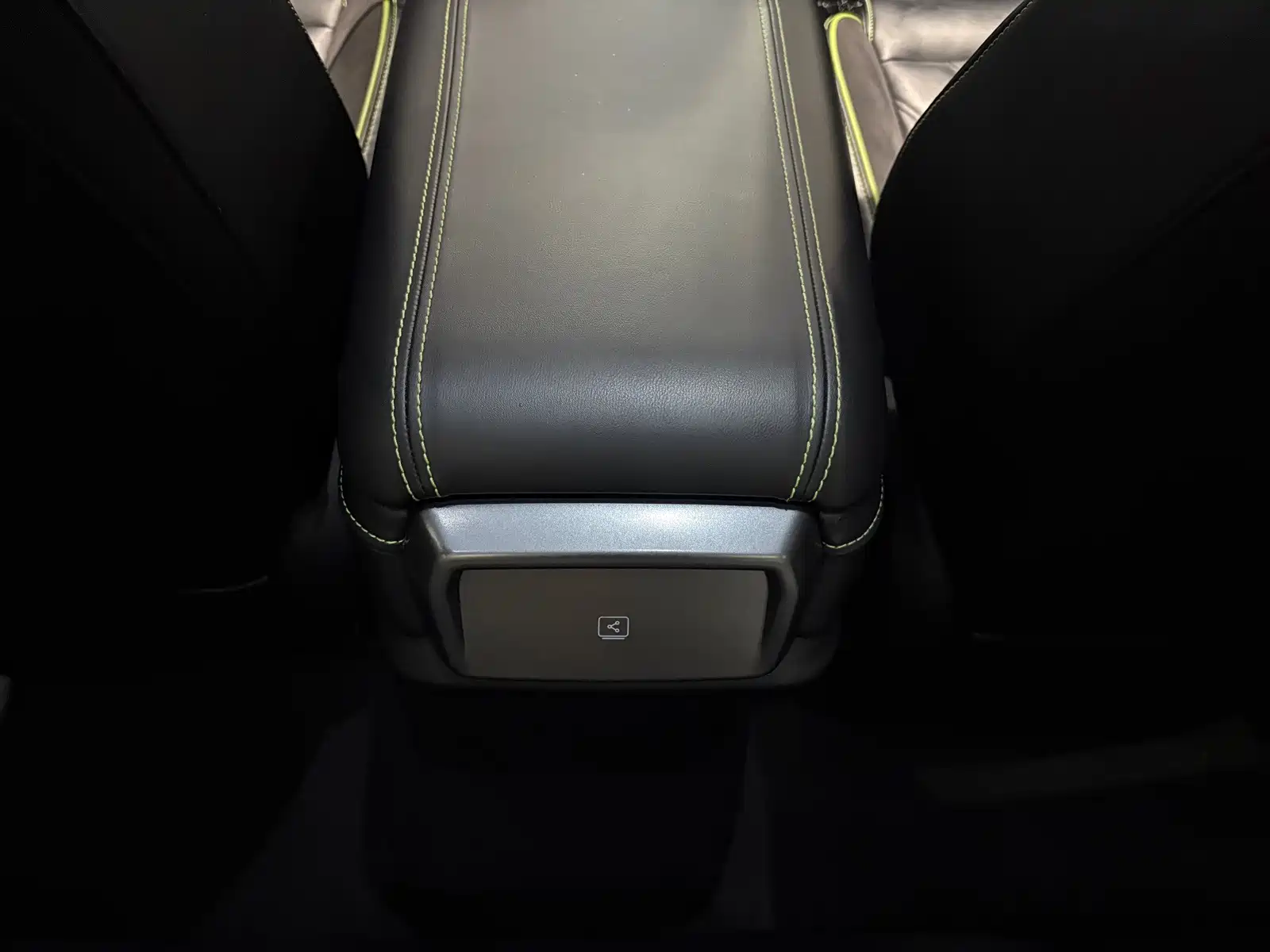 Фото 20 - Nezha Auto Nezha GT