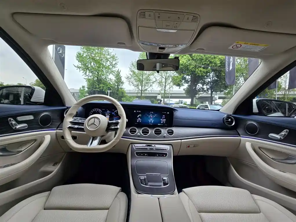 Mercedes-Benz E-Class 2021 E 260 L Sport фото 11