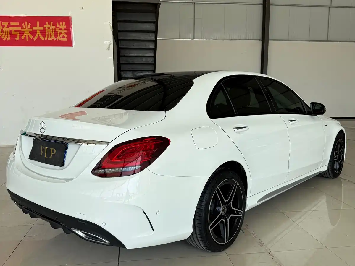 MERCEDES-BENZ CLASS C