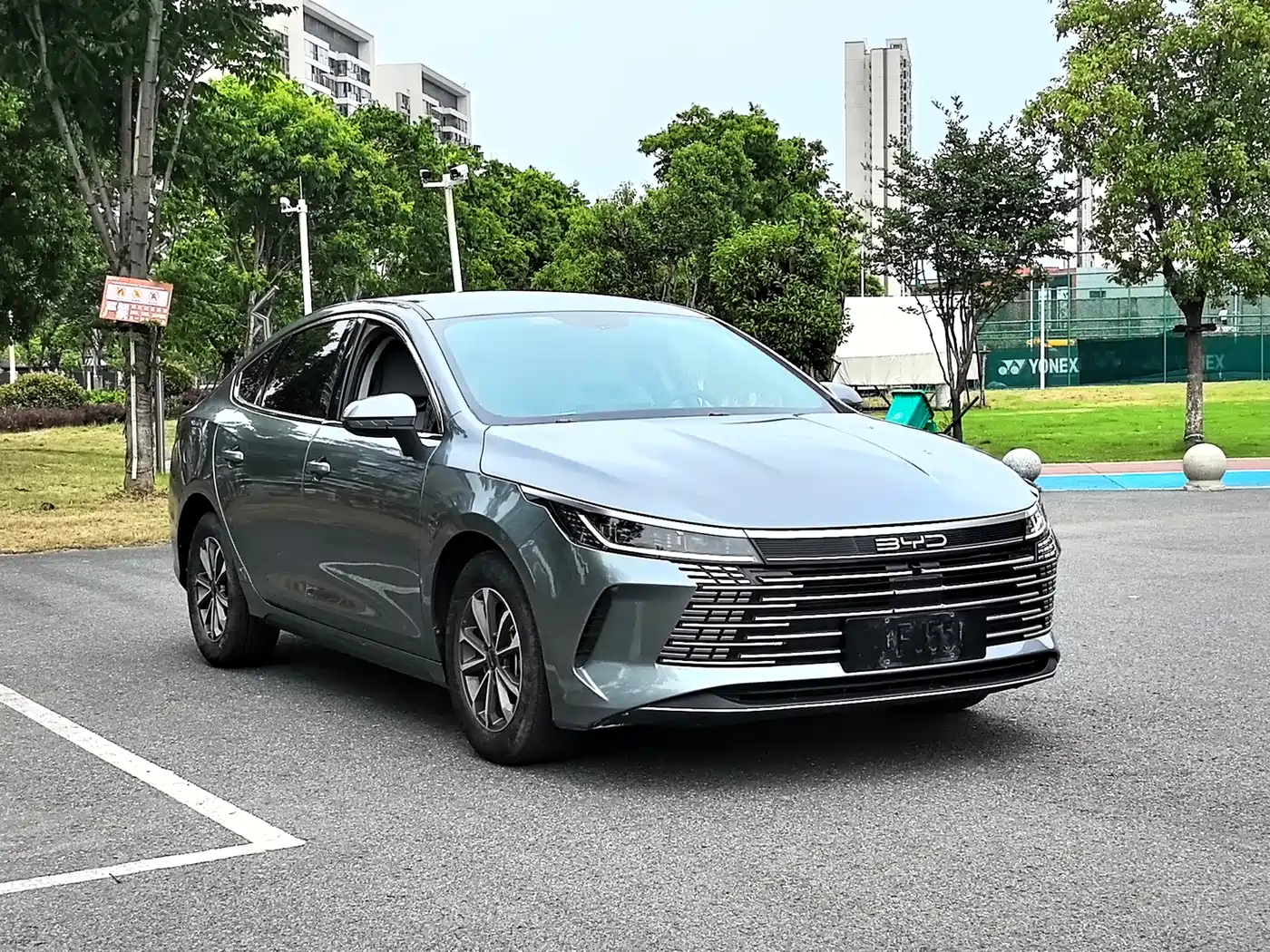 BYD Destroyer 05 2024 Glory Edition DM-i 55KM Luxury фото 3