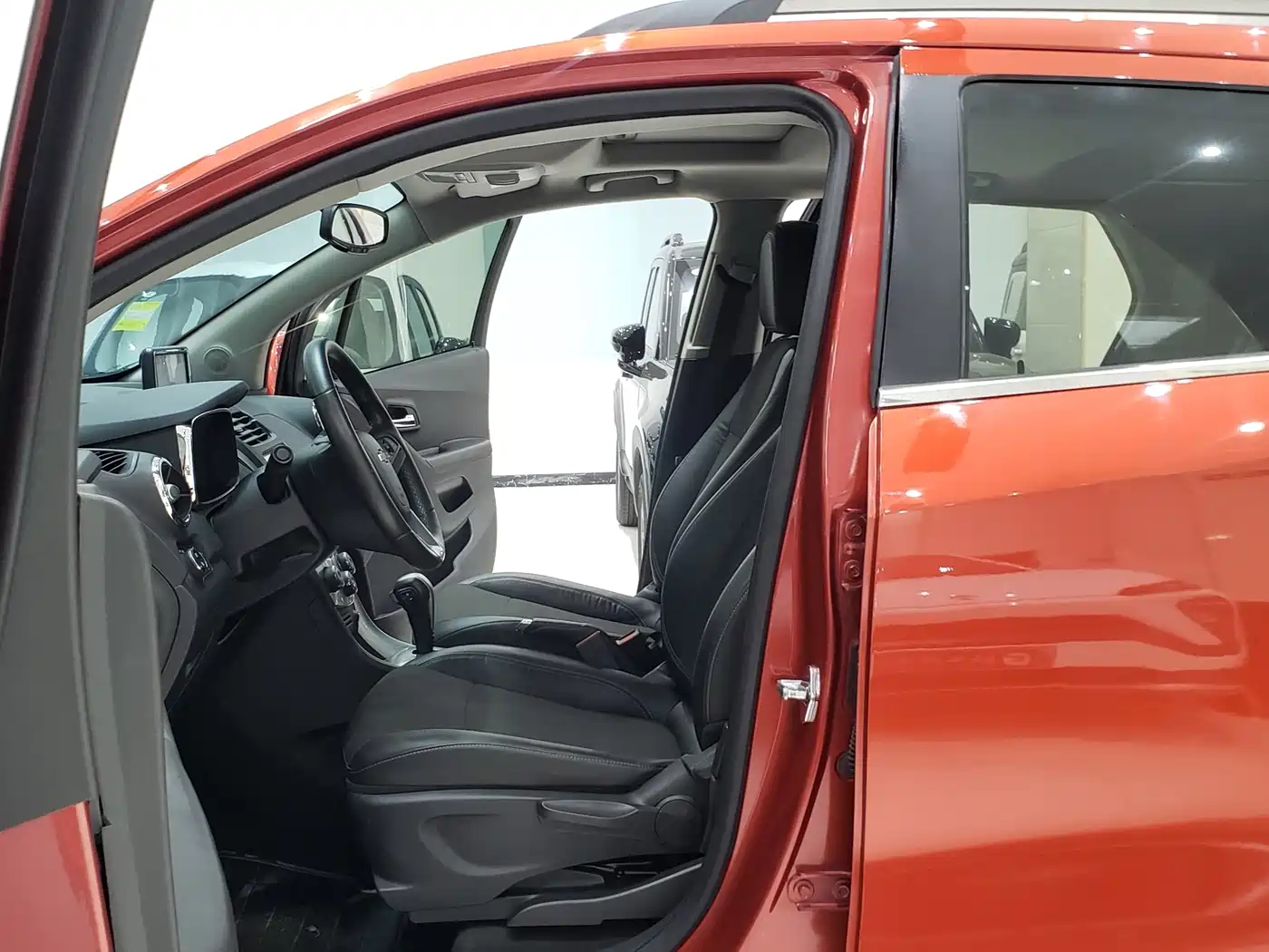 Chevrolet Trax 2014 1.4T Automatic 2WD Luxury фото 5