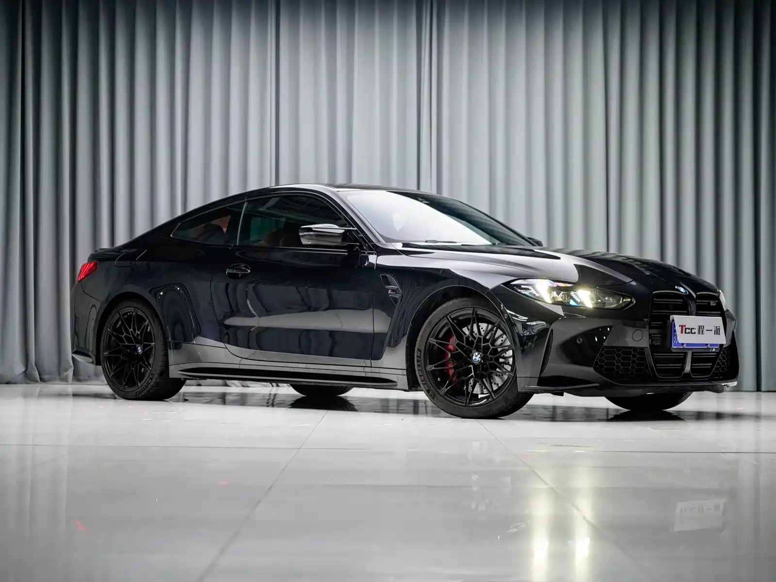 Фото 12 - BMW M4