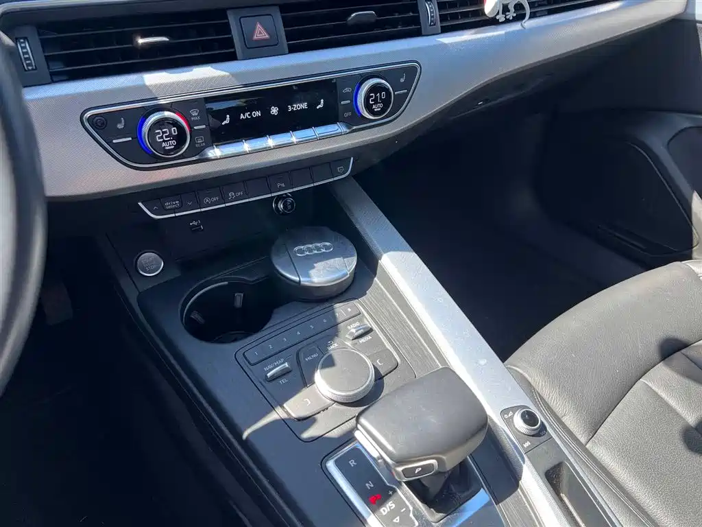 Audi A5 (Import) 2019 Sportback 40 TFSI Fashion фото 12