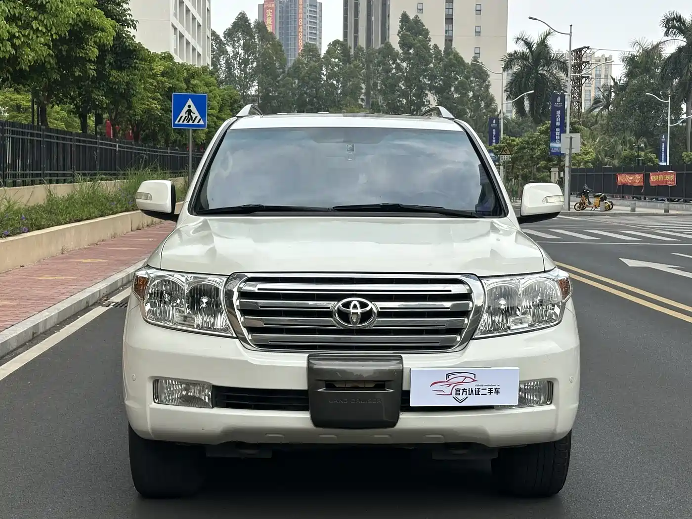 Toyota Land Cruiser (Import) фото 2