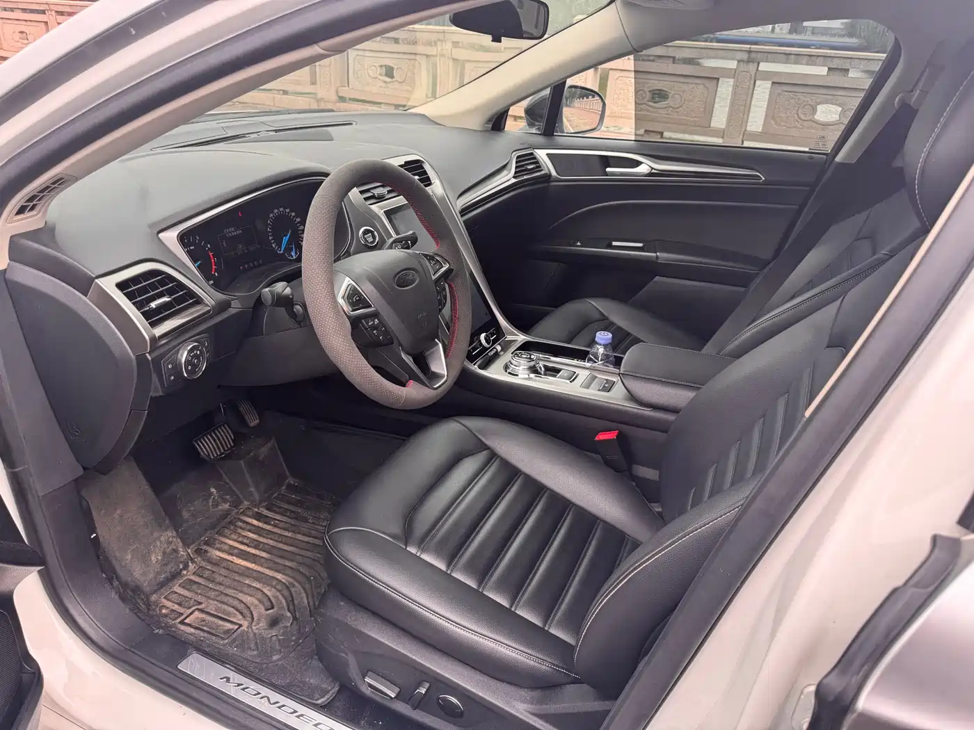 FORD MONDEO