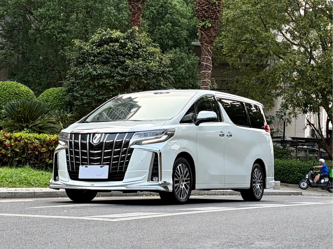 Toyota Alphard 2015 3.5L Premium Edition