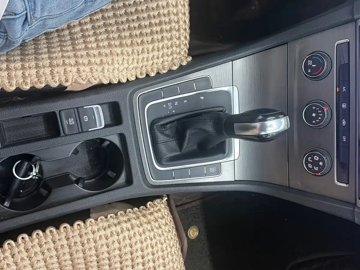 Volkswagen Golf 2015 1.4TSI Automatic Comfort фото 10