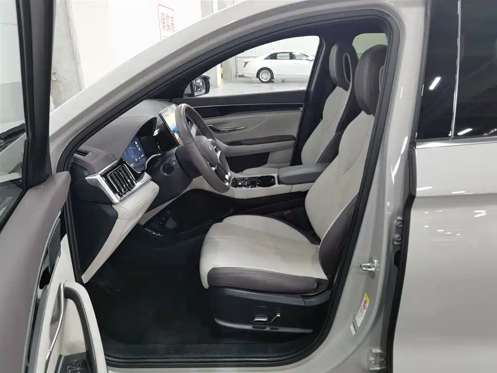 BYD Song PLUS PHEV 2025 EV 520km Luxury фото 10