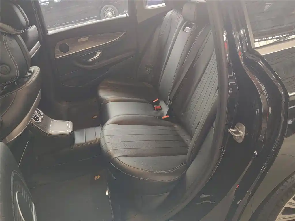 Mercedes-Benz E-Class 2022 Second Facelift E 300 L Fashion фото 17