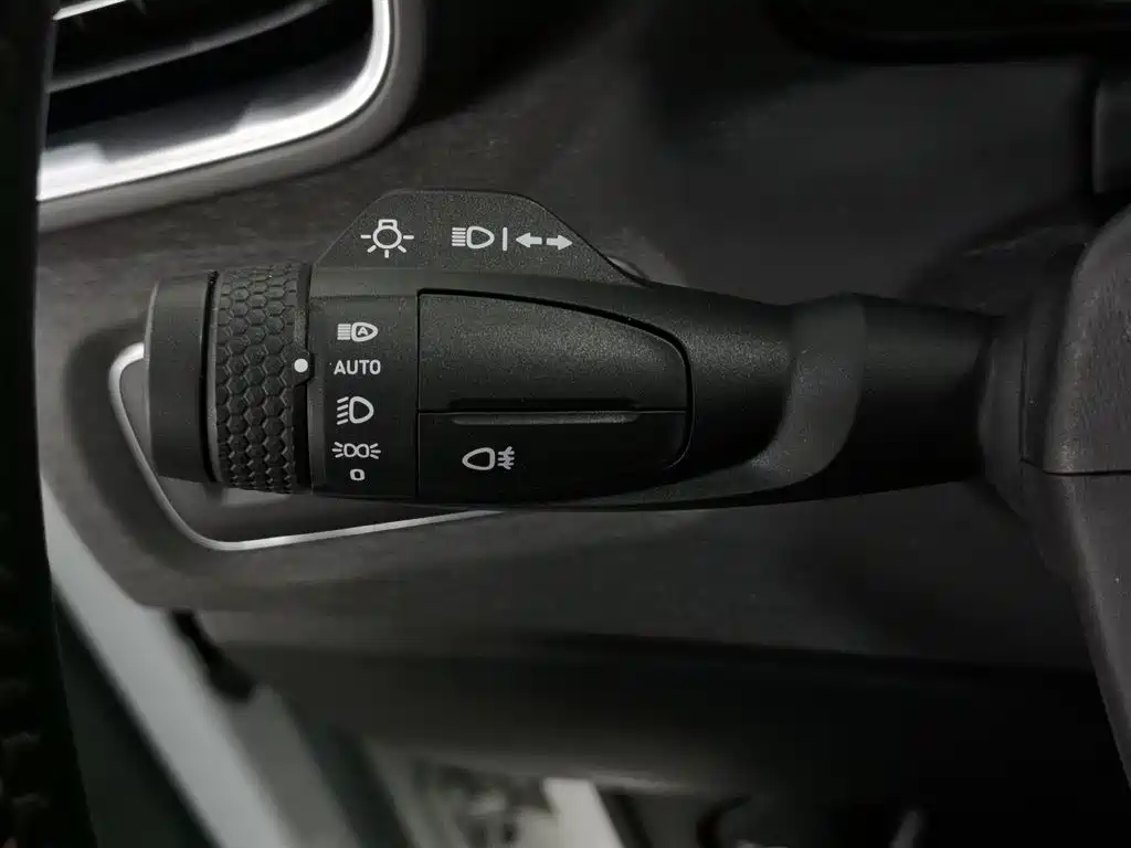 Lynk & Co 03 2019 1.5TD DCT Power Pro Edition China VI фото 21