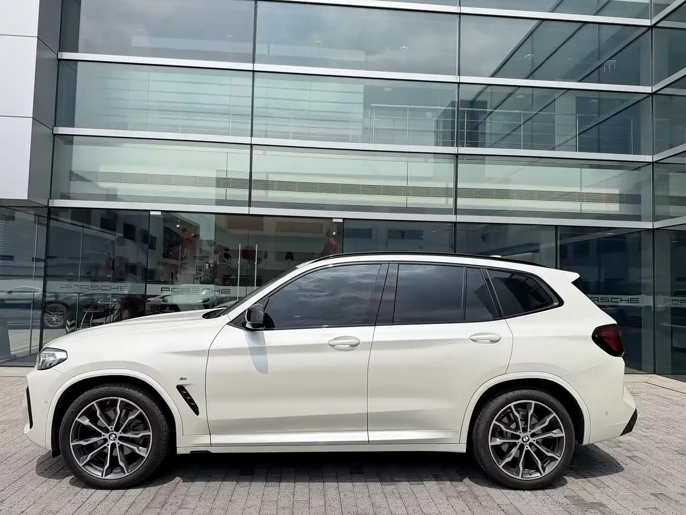 BMW X3 2023 xDrive30i Leading M Night Package фото 2