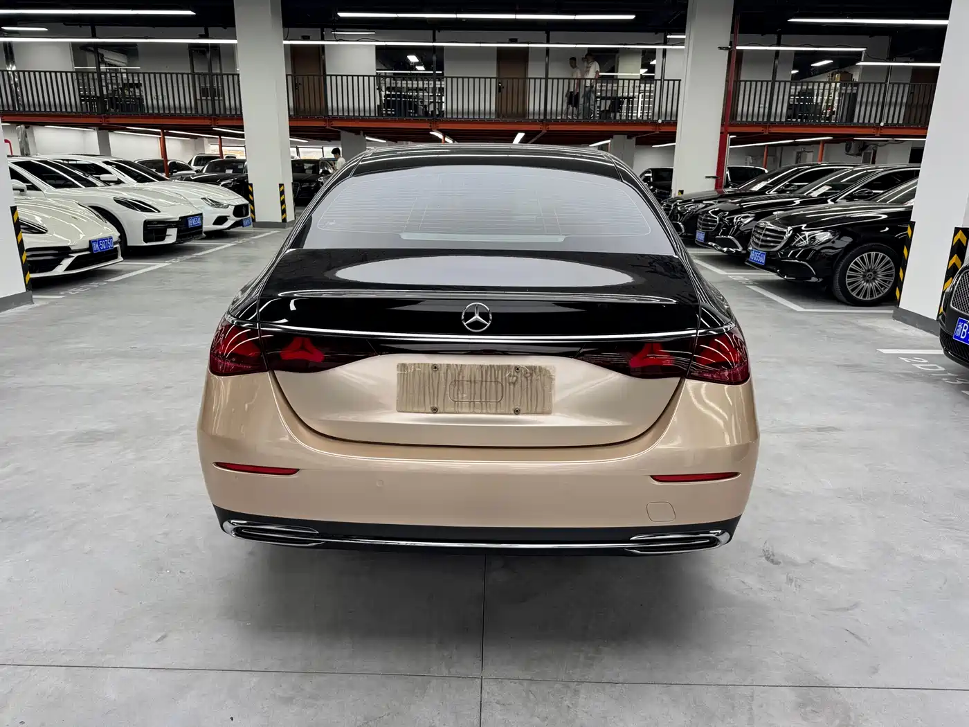 Mercedes-Benz E-Class 2024 E 300 L Fashion фото 10