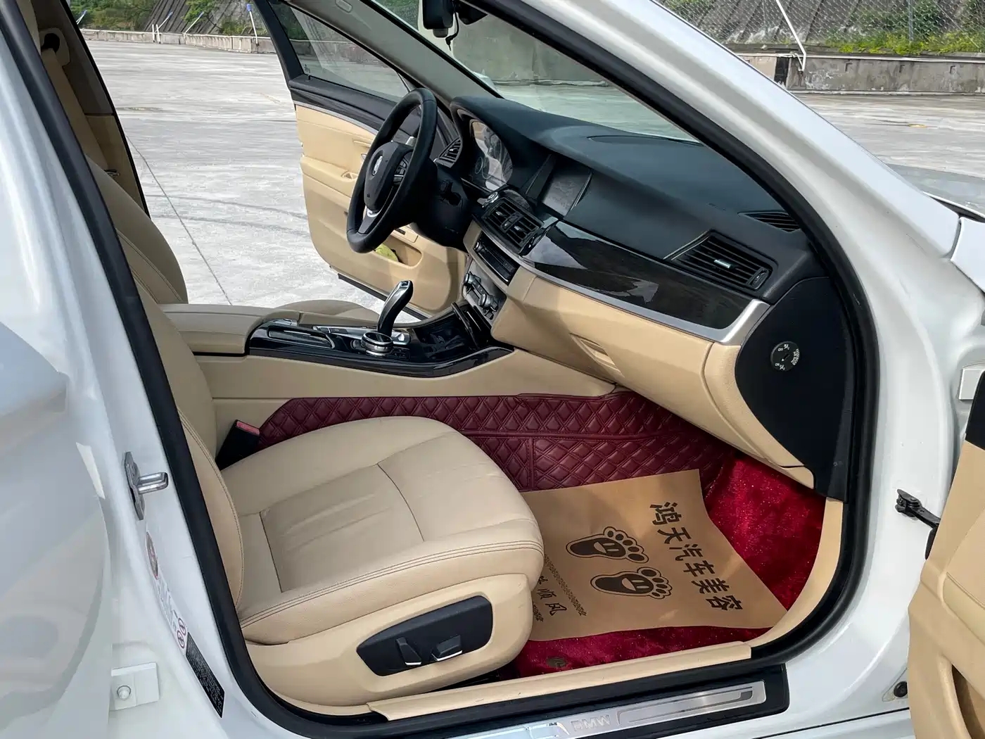 BMW 5 Series 2013 525Li Luxury фото 10