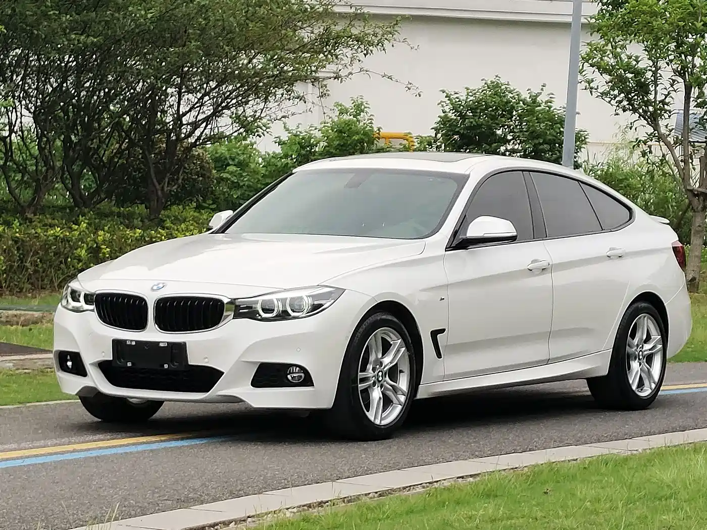 BMW 3 Series GT 2019 320i M Sport Package