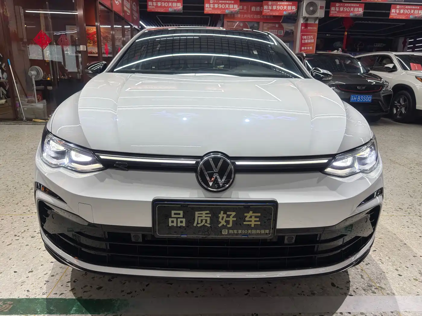 Volkswagen Golf 2023 Facelift 280TSI DSG R-Line Lite 2