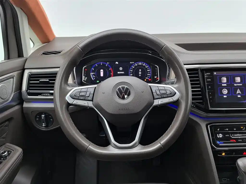 Volkswagen Viloran 2020 380TSI Premium фото 11