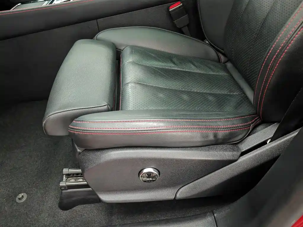 BYD Tang New Energy 2018 DM 2.0T AWD Intelligent Pioneer 7-Seater China V фото 20