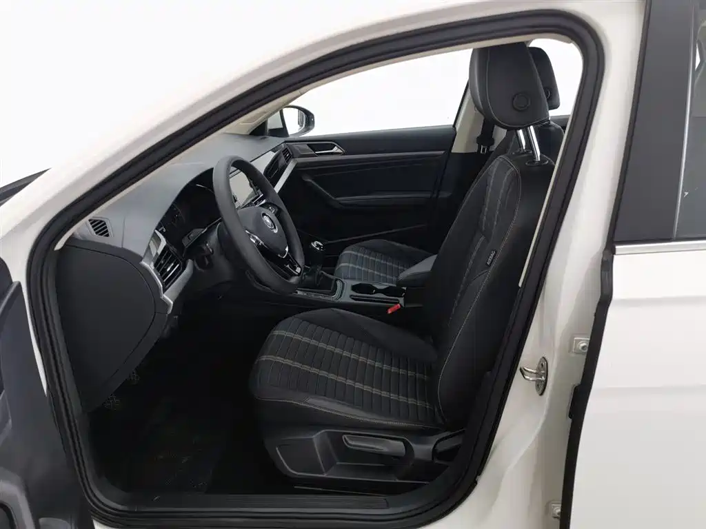 Volkswagen Lavida 2018 1.5L Manual Comfort Edition China V фото 10