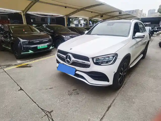 MERCEDES-BENZ GLC